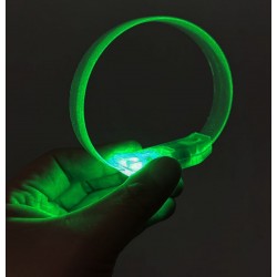 3 Modlu Pilli LED Işıklı Esnek Parti Bilekliği Yeşil 3 Modlu Pilli LED Işıklı Esnek Parti Bilekliği Yeşil