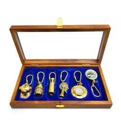 Ahşap Kutulu Denizci Temalı Pirinç Anahtarlık Seti Ahşap Kutulu Denizci Temalı Pirinç Anahtarlık Seti