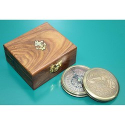 Ahşap Kutulu Pirinç Pusula Ahşap Kutulu Pirinç Pusula