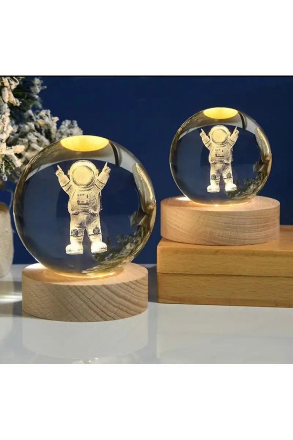 Astronot Renk Değiştiren Işıklı Cam Küre 6cm