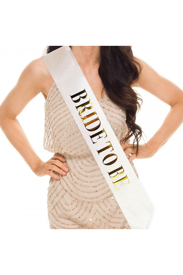 Beyaz Üzeri Altın Büyük Bride To Be Yazılı Simli Işıltılı Kuşak Kemer 10 cm Genişlik Beyaz Üzeri Altın Büyük Bride To Be Yazılı Simli Işıltılı Kuşak Kemer 10 cm Genişlik