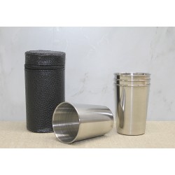 Deri Kılıflı 4'Lü Shot Bardak Deri Kılıflı 4'Lü Shot Bardak