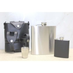 Deri Kılıflı Matara Seti Deri Kılıflı Matara Seti