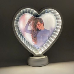 Derinlik Gösteren Kalp Sihirli Ayna Derinlik Gösteren Kalp Sihirli Ayna