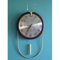 Geyikli Duvar Saati Sarkaçlı Geyikli Duvar Saati Sarkaçlı