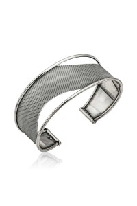 925 Ayar Gümüş Eskitme Desenli Bilezik 925 Ayar Gümüş Eskitme Desenli Bilezik