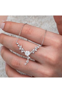 Gümüş Manolya Çiçeği Sarmaşık Kadın Kolye