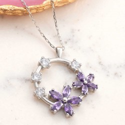 925 Ayar Gümüş Mor Çiçek Kadın Kolye 925 Ayar Gümüş Mor Çiçek Kadın Kolye