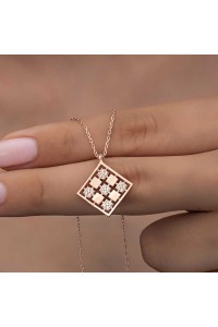 Gümüş Rose Dörtgen Zirkon Taşlı Kadın Kolye