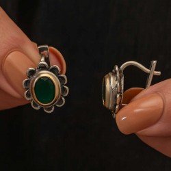 Gümüş Yeşil Çiçek Desenli Otantik Kadın Küpe Gümüş Yeşil Çiçek Desenli Otantik Kadın Küpe