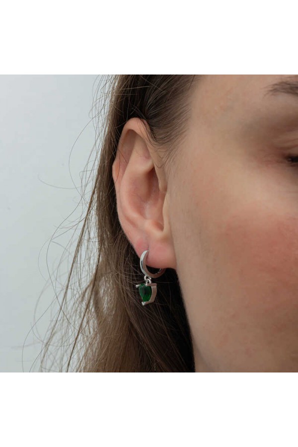 Gümüş Yeşil Taşlı Kalpli Kadın Küpe