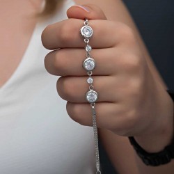 925 Ayar Gümüş Yuvarlak Taşlı Kadın Bileklik 925 Ayar Gümüş Yuvarlak Taşlı Kadın Bileklik