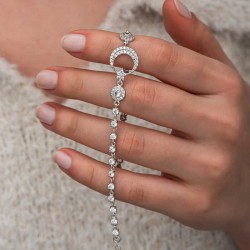 Gümüş Zirkon Taşlı Ay Yıldız Kadın Bileklik Gümüş Zirkon Taşlı Ay Yıldız Kadın Bileklik