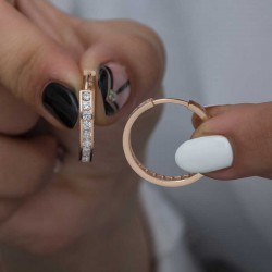 Gümüş Zirkon Taşlı Halka Kadın Küpe Gümüş Zirkon Taşlı Halka Kadın Küpe