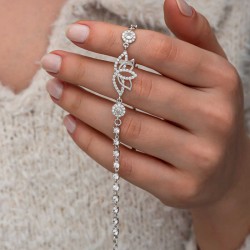 Gümüş Zirkon Taşlı Lotus Kadın Bileklik Gümüş Zirkon Taşlı Lotus Kadın Bileklik