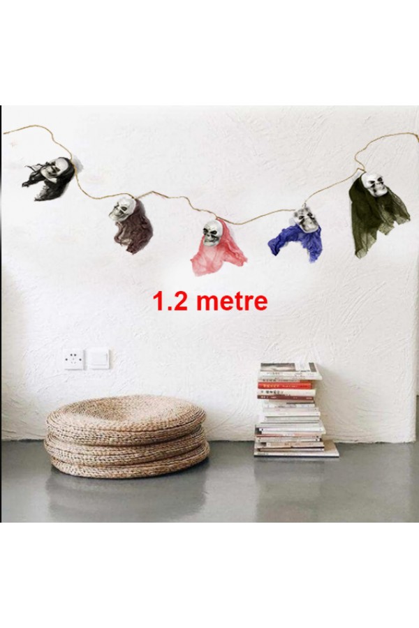 Parti Aksesuar İp Üzeri 5 Adet Kuru Kafa Asmalı Süs 1.2 Metre