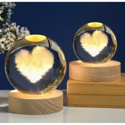 Kalpli Renk Değiştiren Işıklı Cam Küre 6cm Kalpli Renk Değiştiren Işıklı Cam Küre 6cm