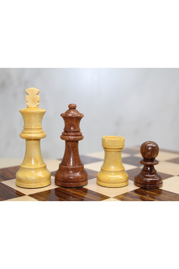 Özel Vernikli Mıknatıs Taşlı Ahşap Katlanabilir Kutulu Satranç Oyunu 12.5 Cm