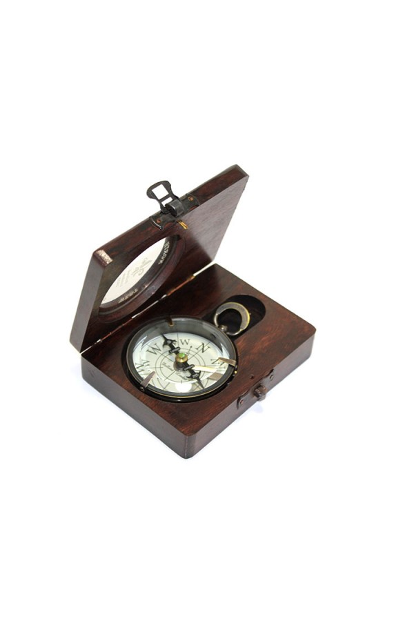 Pirinç Ahşap Kutulu Üzeri Desenli Kullanışlı Pusula