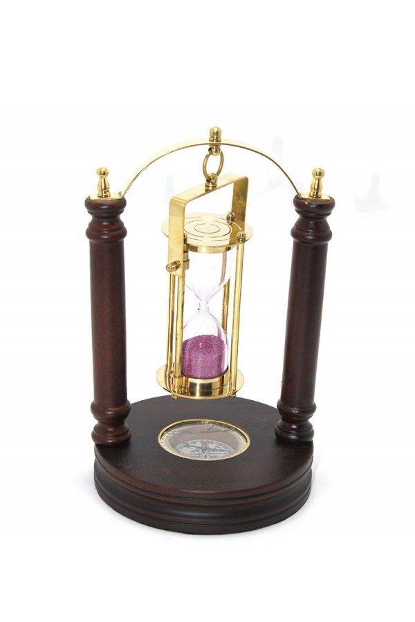 Pirinç Kumsaati Ve Pusula