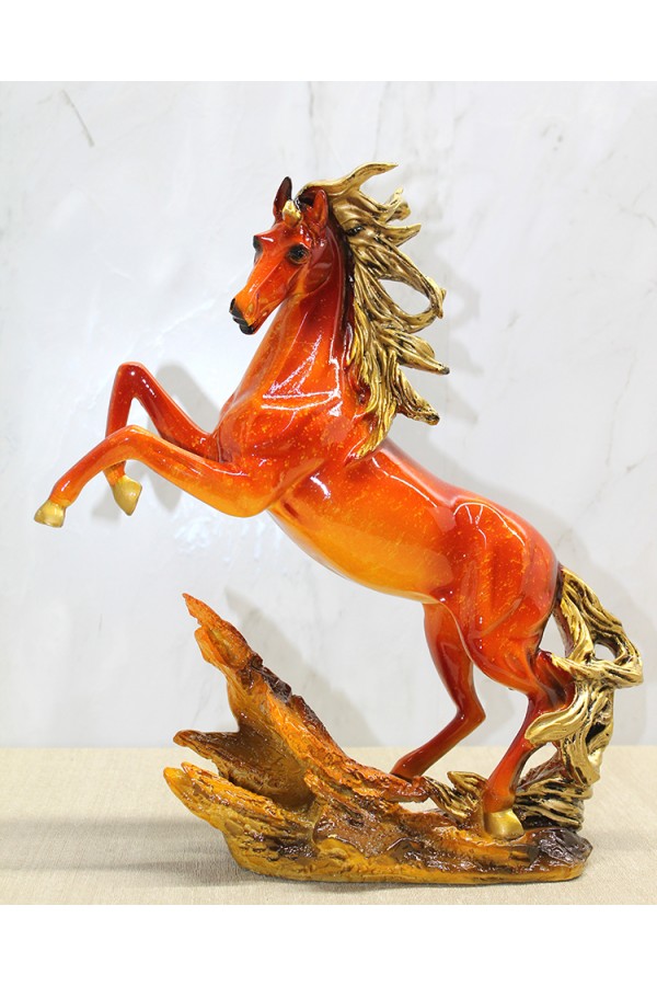 Polyester Şahlanmış At Figürü