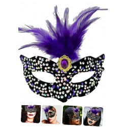 Siyah Kadife Üzeri Rengarenk Payetli Pullu Mor Tüylü Mor Taşlı Parti Maskesi 19x21 cm Siyah Kadife Üzeri Rengarenk Payetli Pullu Mor Tüylü Mor Taşlı Parti Maskesi 19x21 cm