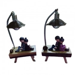 Sokak Lambası Altındaki Sevgili Çift Işıklı Biblo Sokak Lambası Altındaki Sevgili Çift Işıklı Biblo