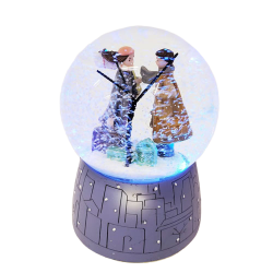 Büyük Boy Kış Masalı Temalı Pilli Kar Küresi Büyük Boy Kış Masalı Temalı Pilli Kar Küresi