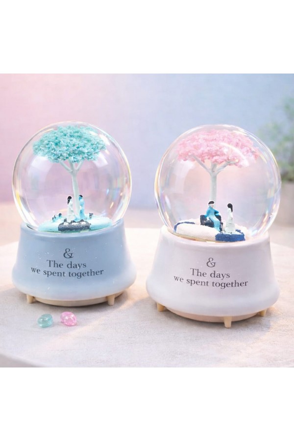 Büyük Boy Romantik Çiftler Temalı Kar Küresi