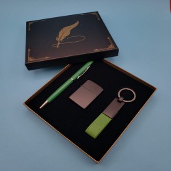 Çakmak ve Yeşil Kalem Anahtarlık Çakmak ve Yeşil Kalem Anahtarlık