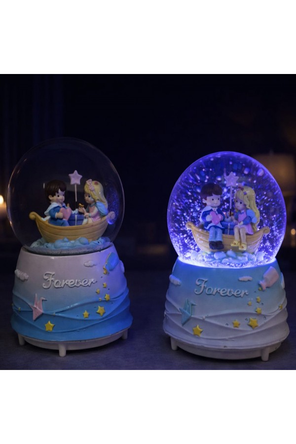 Forever Yazılı Romantik Çift Figürlü Işıklı Büyük Kar Küresi