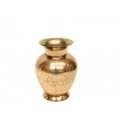 Vazo Düz İşlemeli Model Tamamı Pirinç Dekoratif Hediyelik Vazo Düz İşlemeli Model Tamamı Pirinç Dekoratif Hediyelik